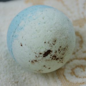 Mint Chocolate Blast bath bomb